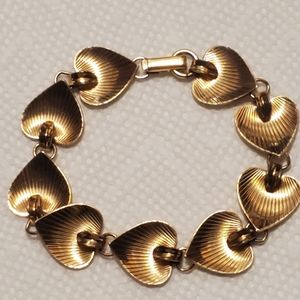 B.A.B. co 12kgf Textured Heart Link Bracelet 7.5"